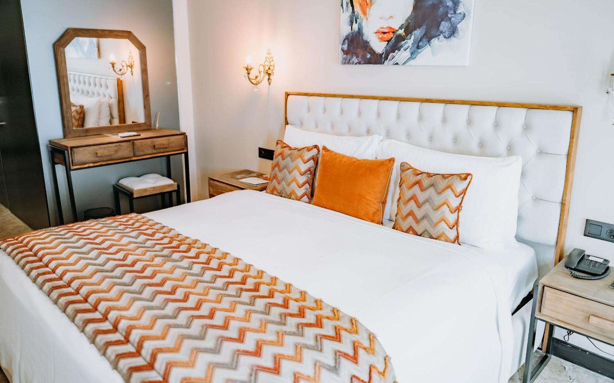 Doors Urla Hotel & Bungalows อิซมีร์ ภายนอก รูปภาพ