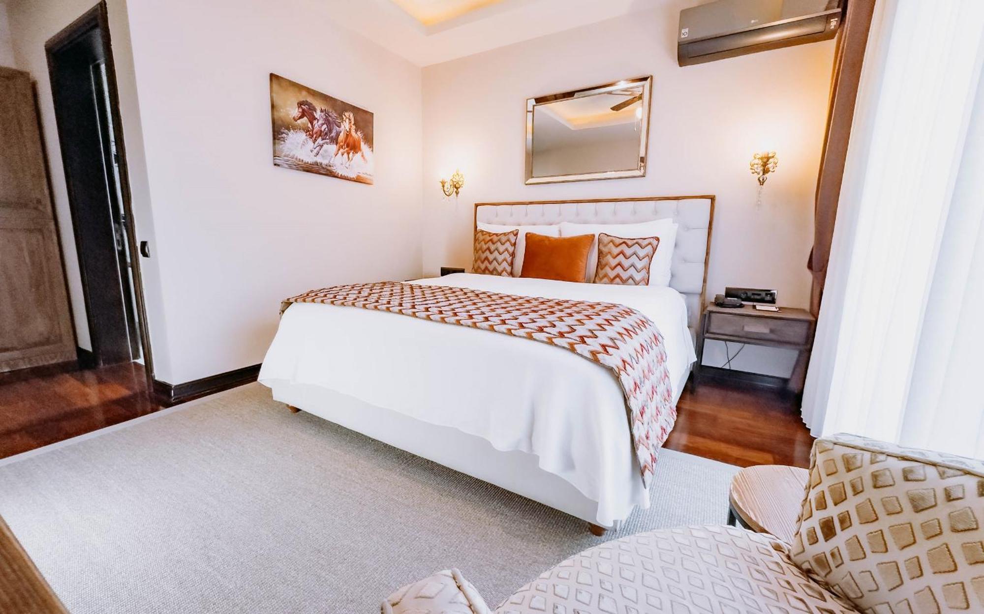Doors Urla Hotel & Bungalows อิซมีร์ ภายนอก รูปภาพ
