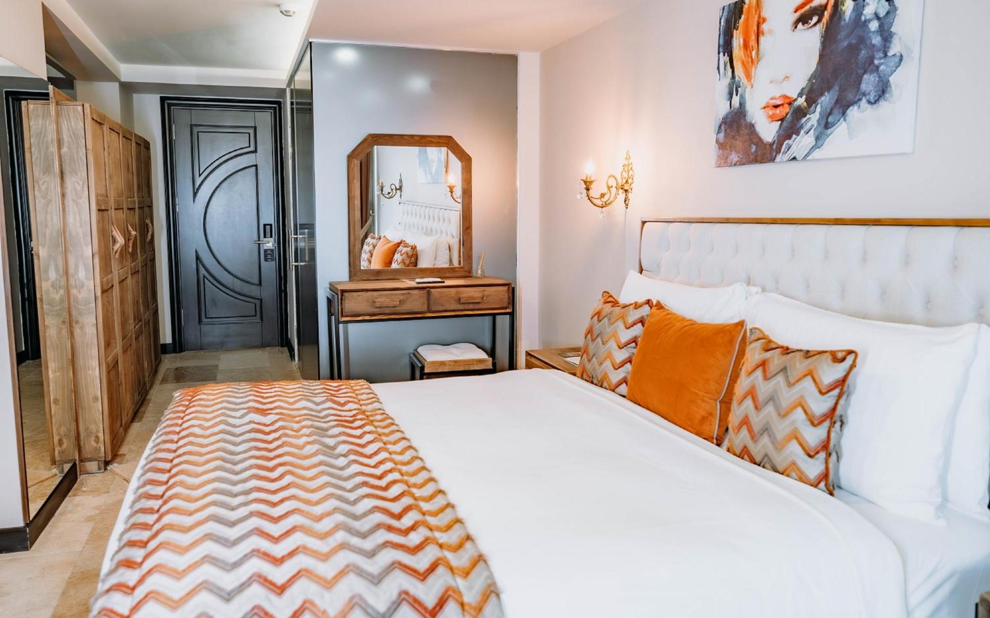 Doors Urla Hotel & Bungalows อิซมีร์ ภายนอก รูปภาพ