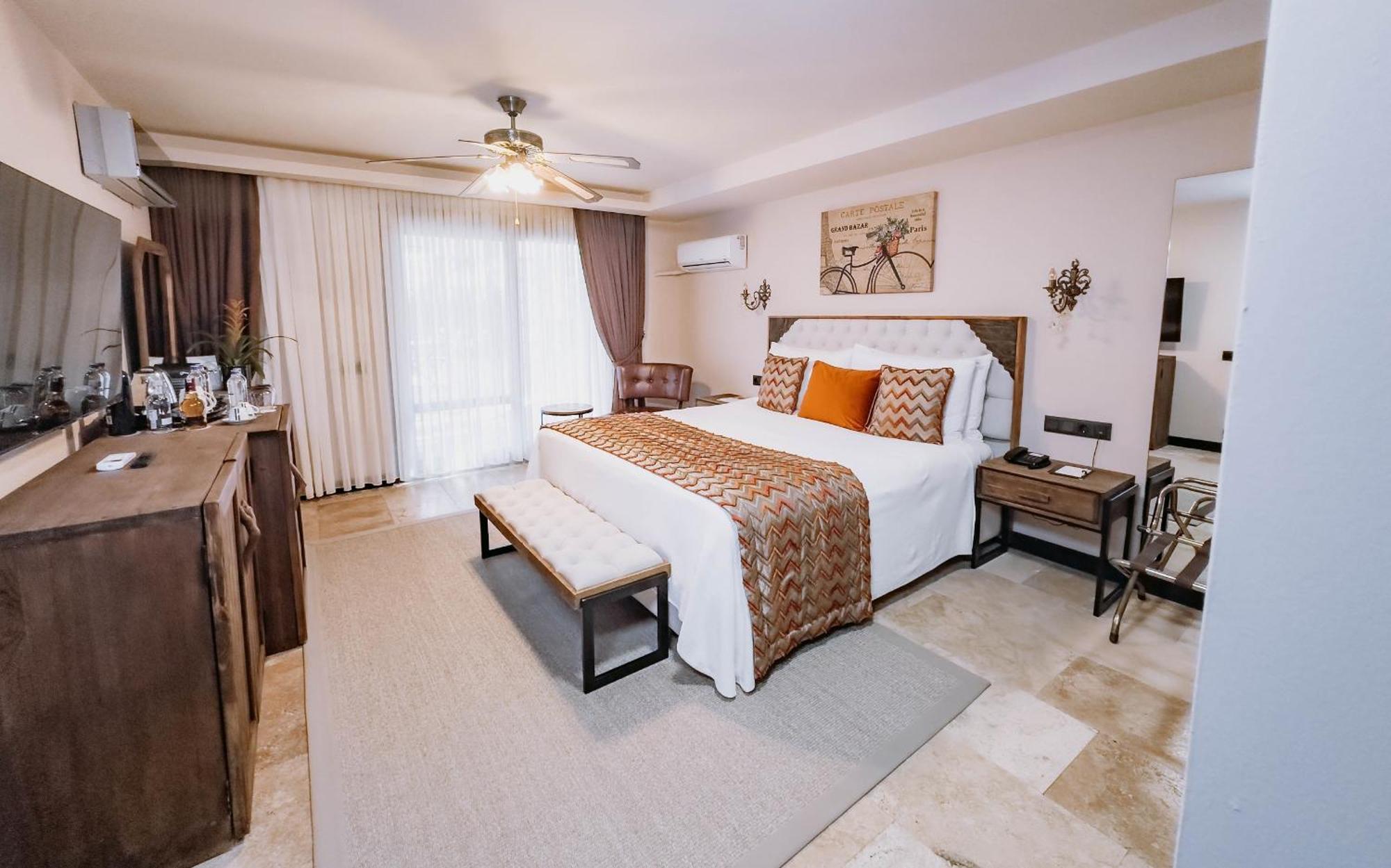 Doors Urla Hotel & Bungalows อิซมีร์ ภายนอก รูปภาพ