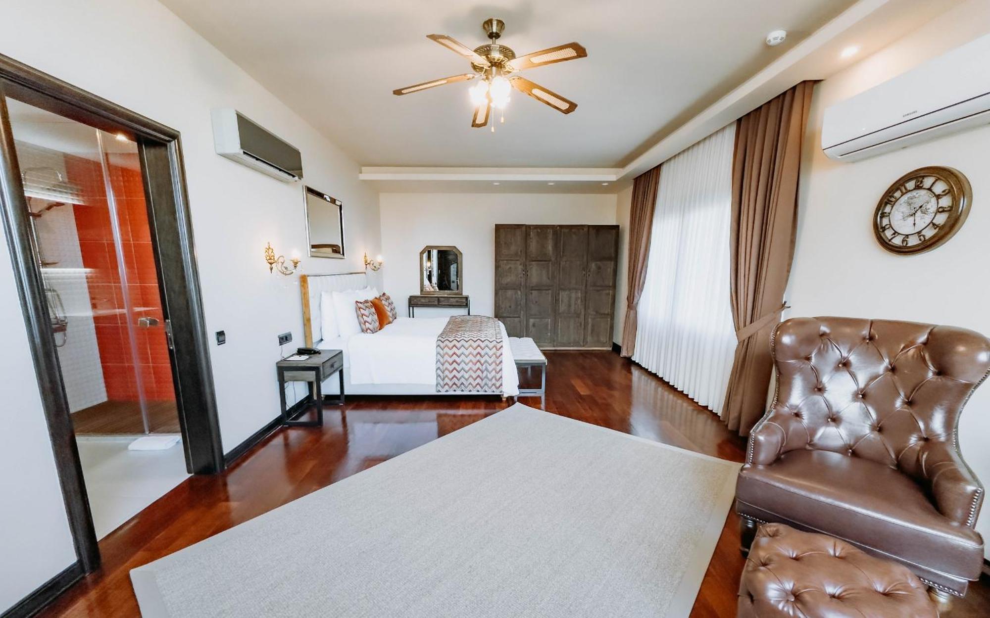 Doors Urla Hotel & Bungalows อิซมีร์ ภายนอก รูปภาพ