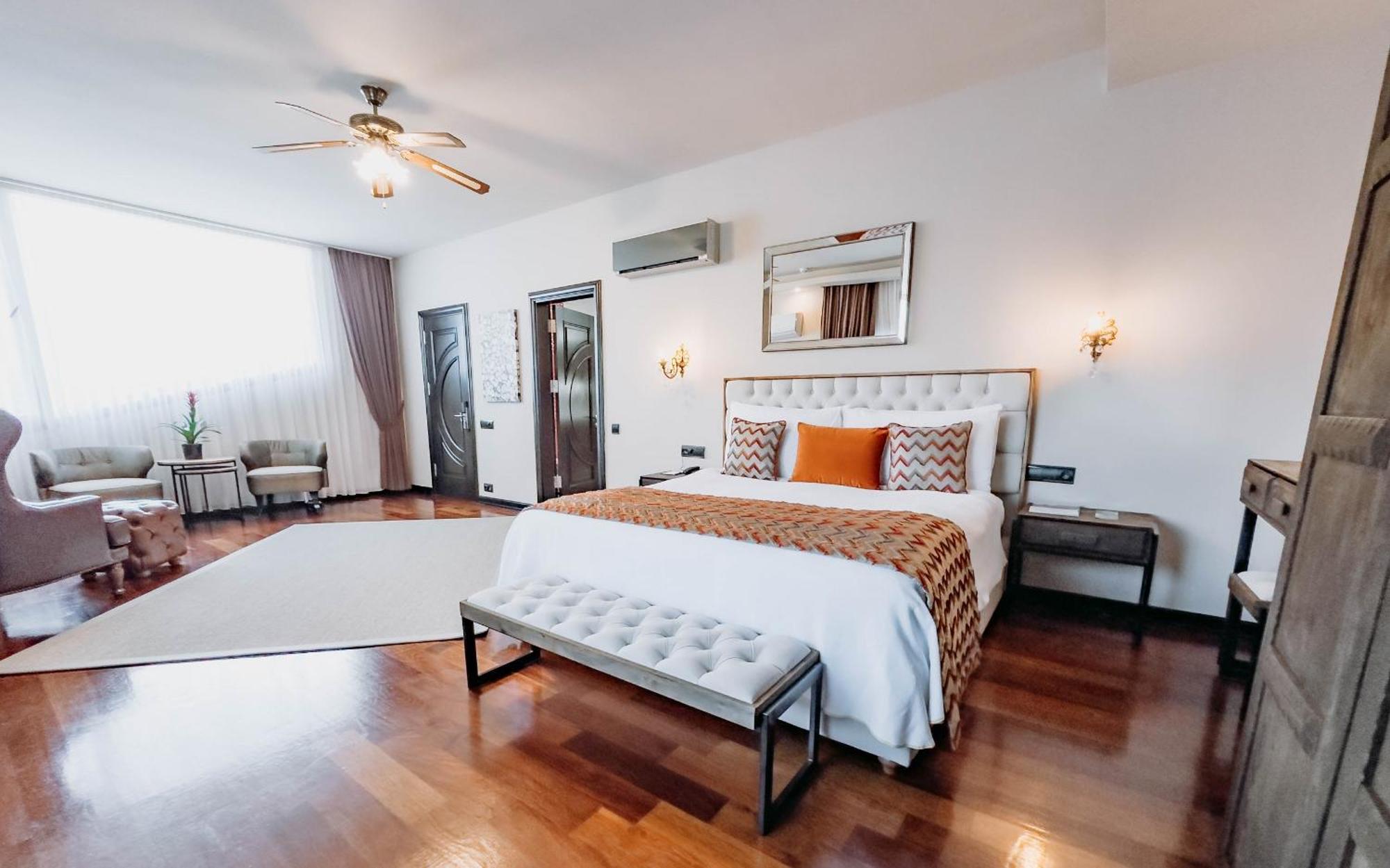 Doors Urla Hotel & Bungalows อิซมีร์ ภายนอก รูปภาพ