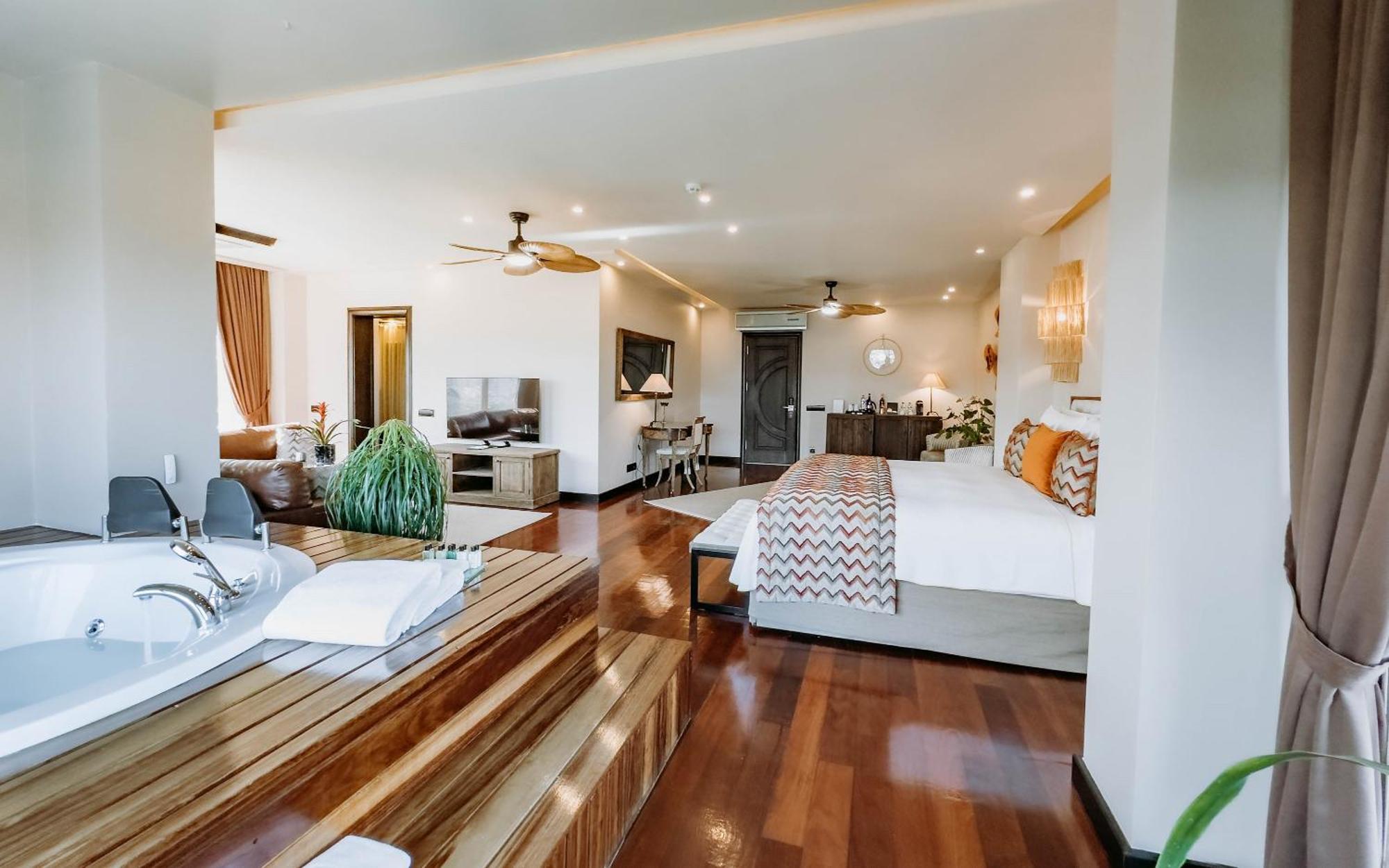 Doors Urla Hotel & Bungalows อิซมีร์ ภายนอก รูปภาพ