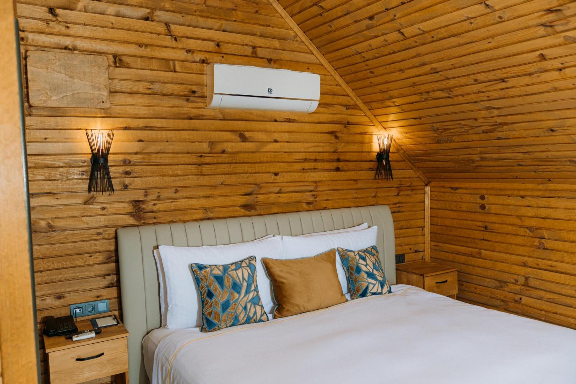 Doors Urla Hotel & Bungalows อิซมีร์ ภายนอก รูปภาพ