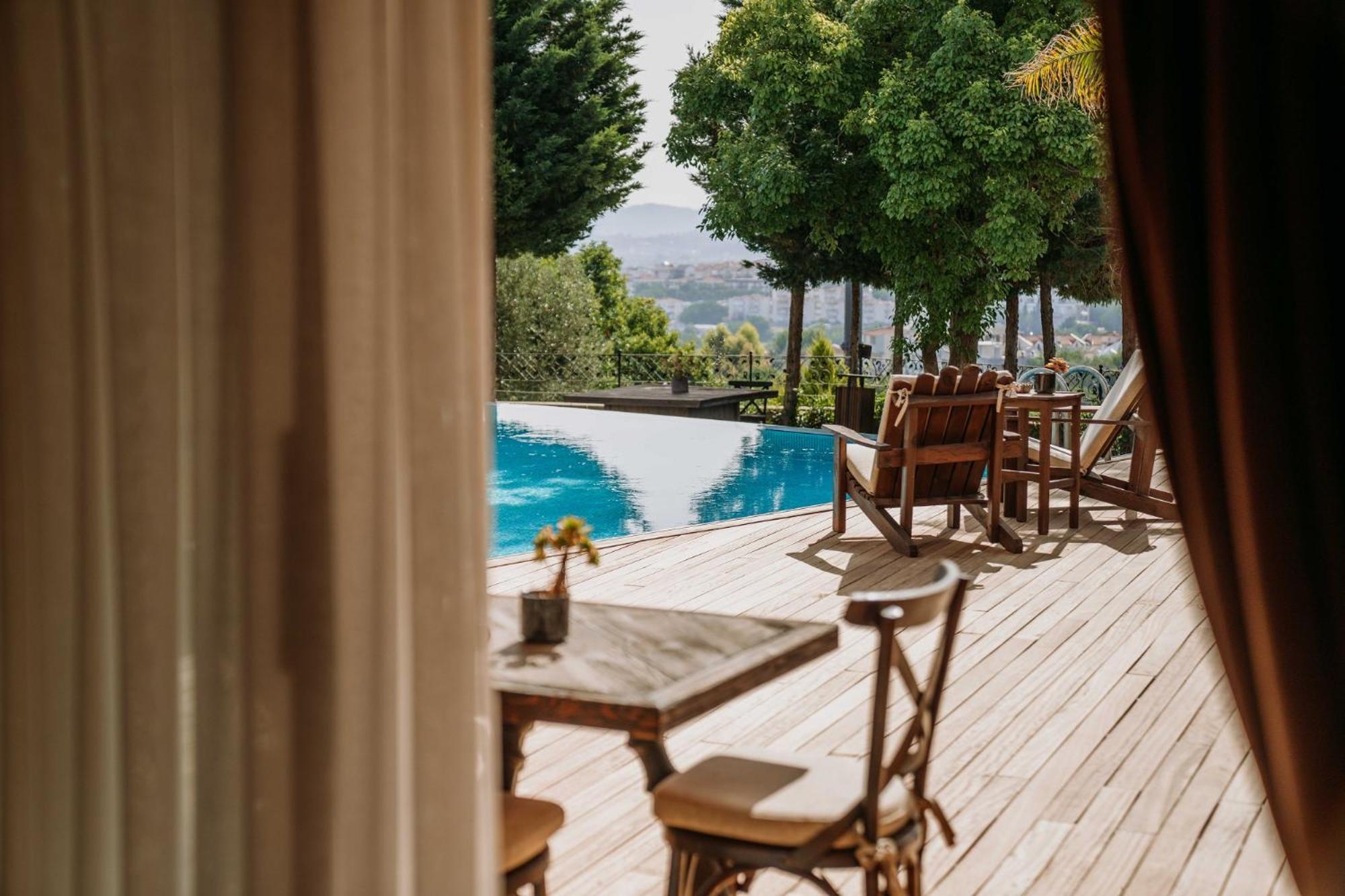 Doors Urla Hotel & Bungalows อิซมีร์ ภายนอก รูปภาพ