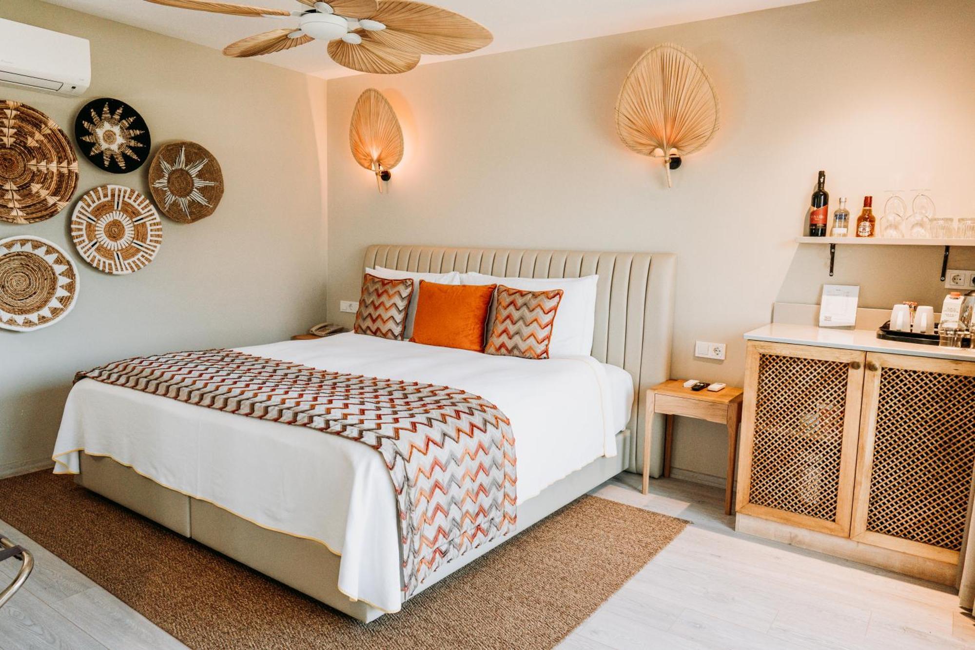 Doors Urla Hotel & Bungalows อิซมีร์ ภายนอก รูปภาพ