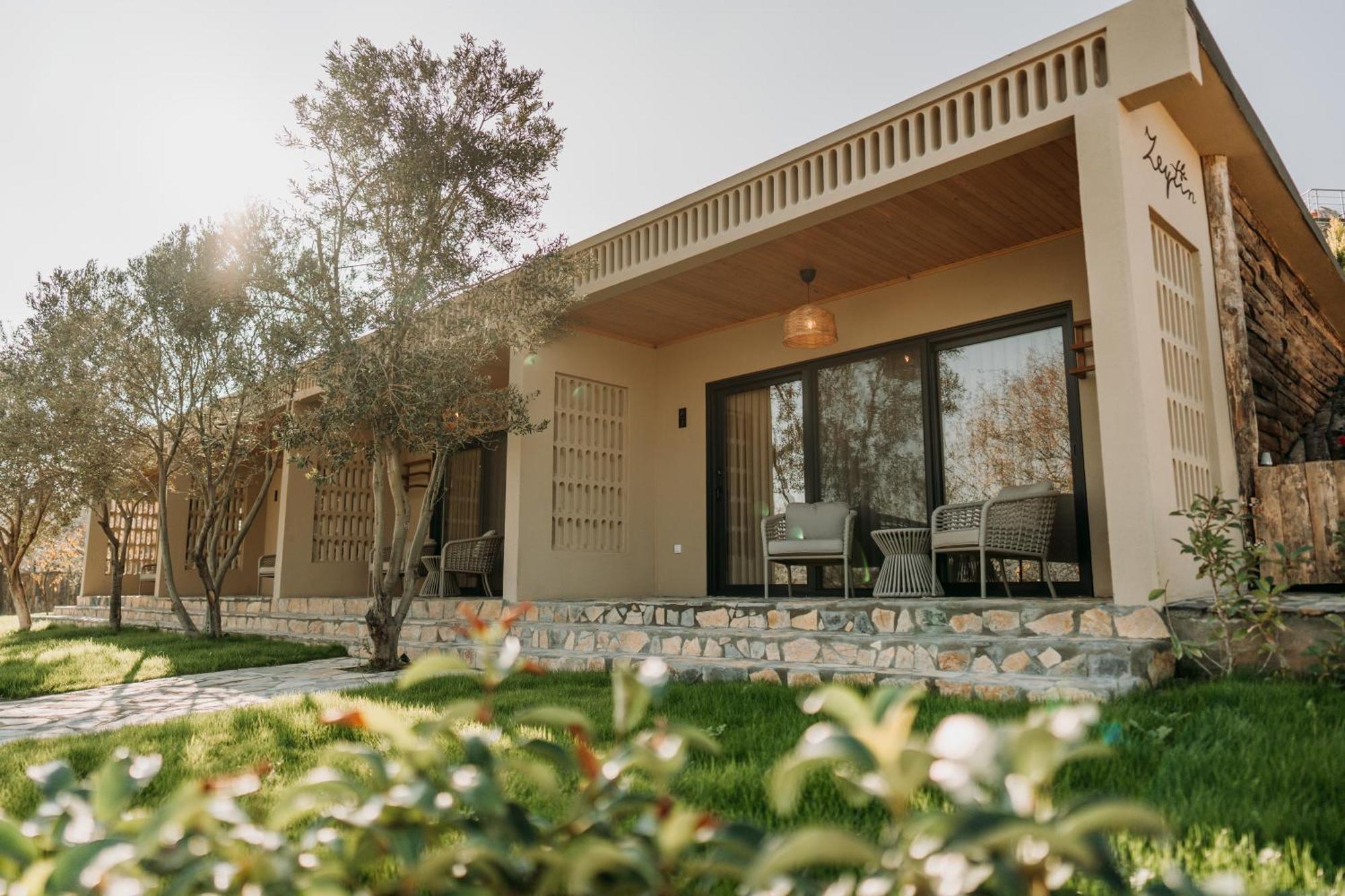 Doors Urla Hotel & Bungalows อิซมีร์ ภายนอก รูปภาพ